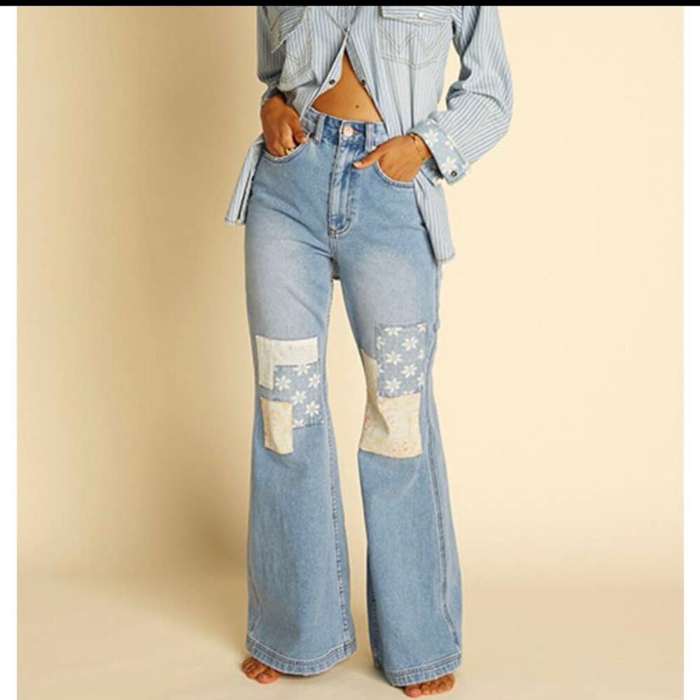 Wrangler x Billabong Floral Patchwork Retro Flare Denim Jeans Size 28